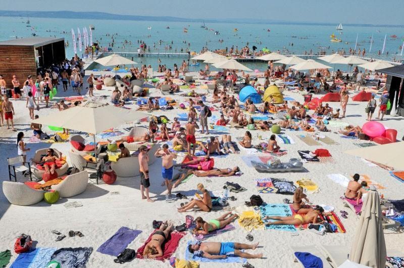 Ilona Apartmanhaz Siofok Dış mekan fotoğraf